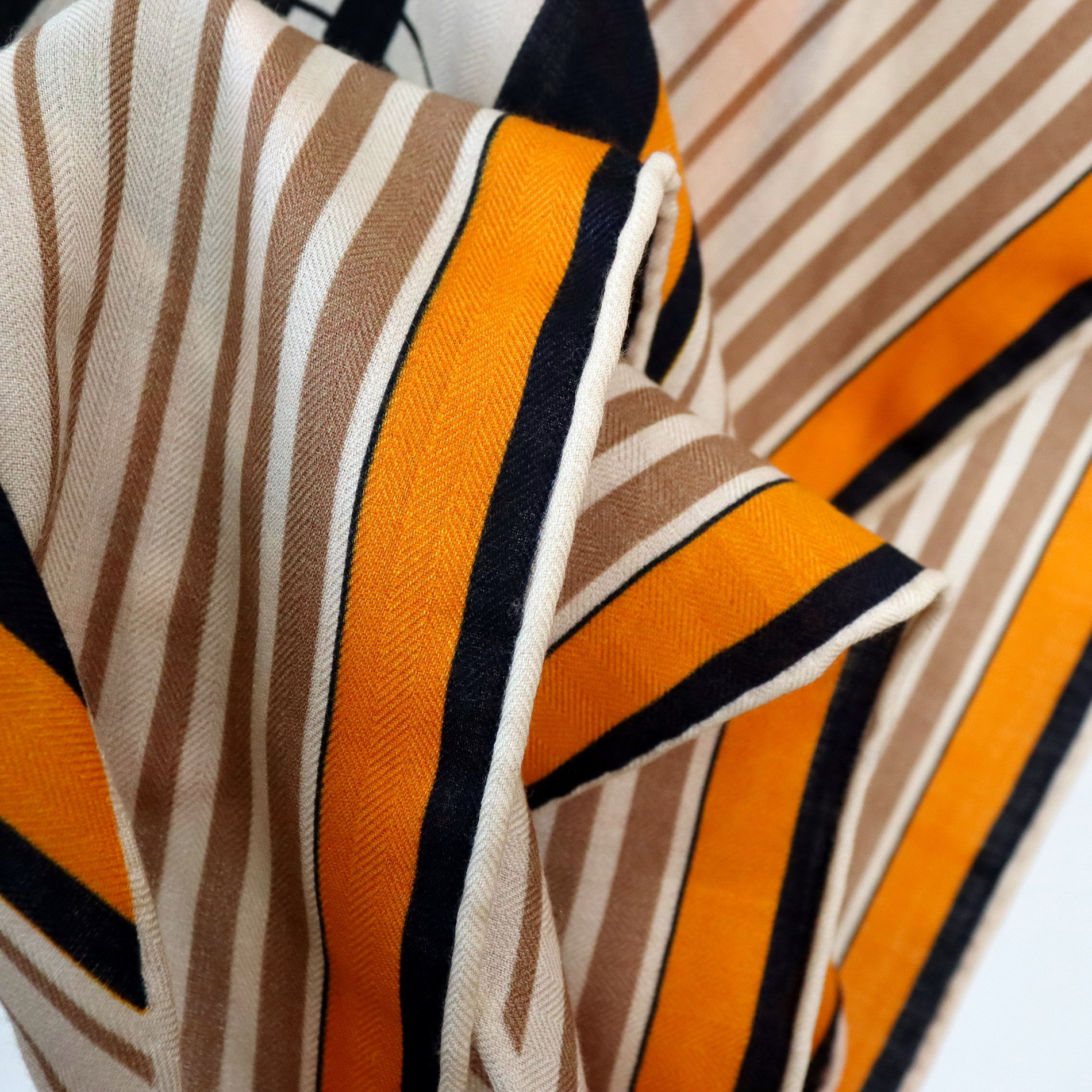 Vintage Equestrian Print Silk  - Pashmina Wrap Large 리뷰 및 가격