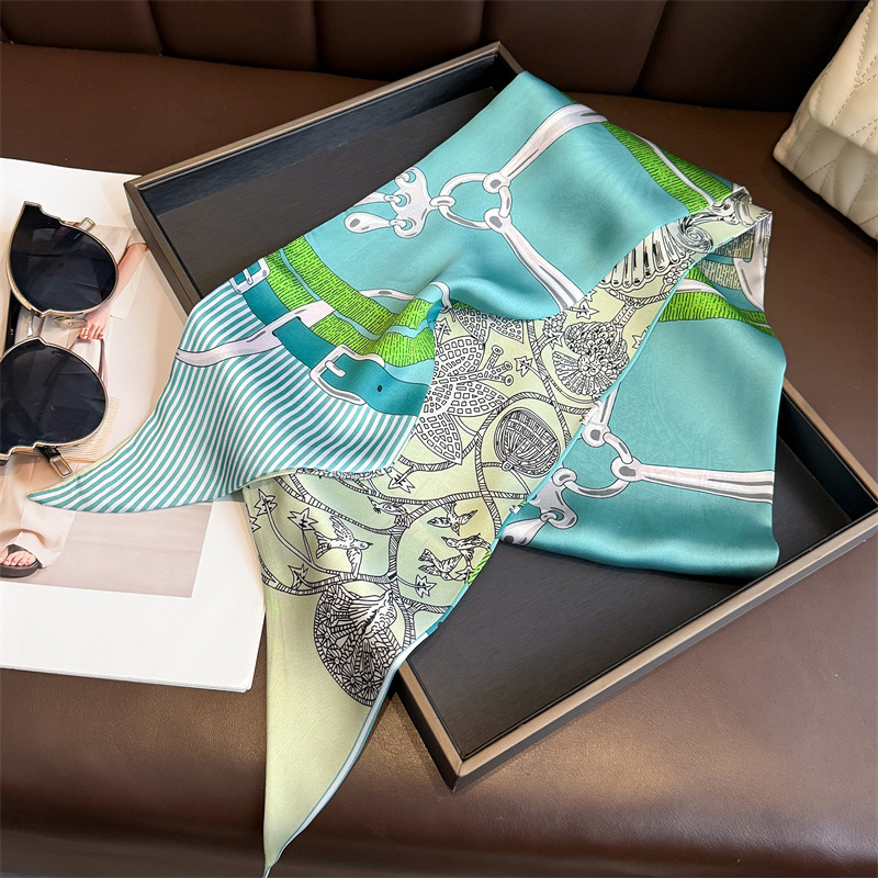 Women's Double-sided Print Sil - Ascot Neck Scarf 리뷰 및 가격