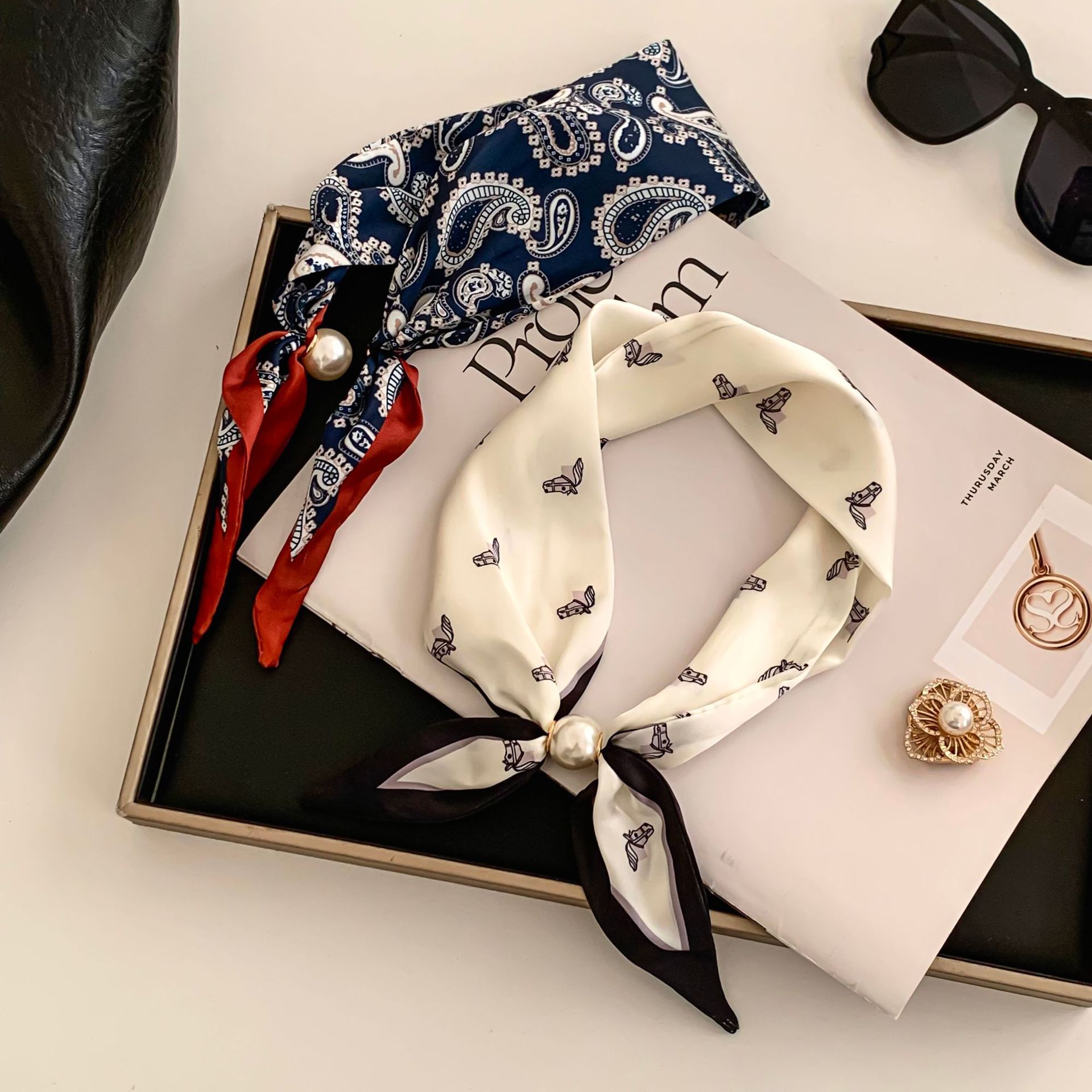 Cashew Flower Silk Scarf Effor - Ascot Neck Scarf 리뷰 및 가격