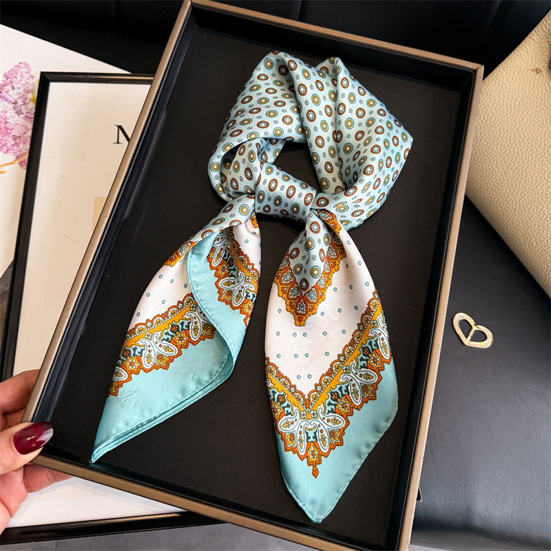 New Design Dot Paisley Print S - Scarf Silk Square 리뷰 및 가격