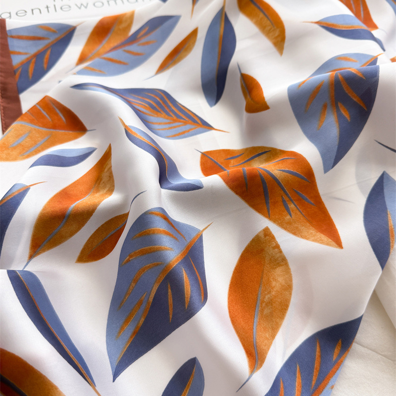 Luxury Brand Print 70cm Square - Face Scarf Mask 리뷰 및 가격